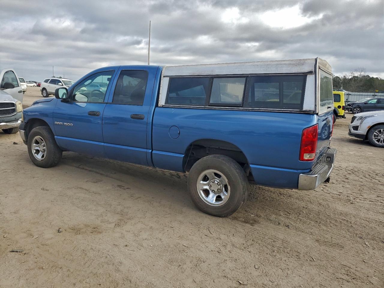 2003 DODGE RAM 1500 ST photo 2