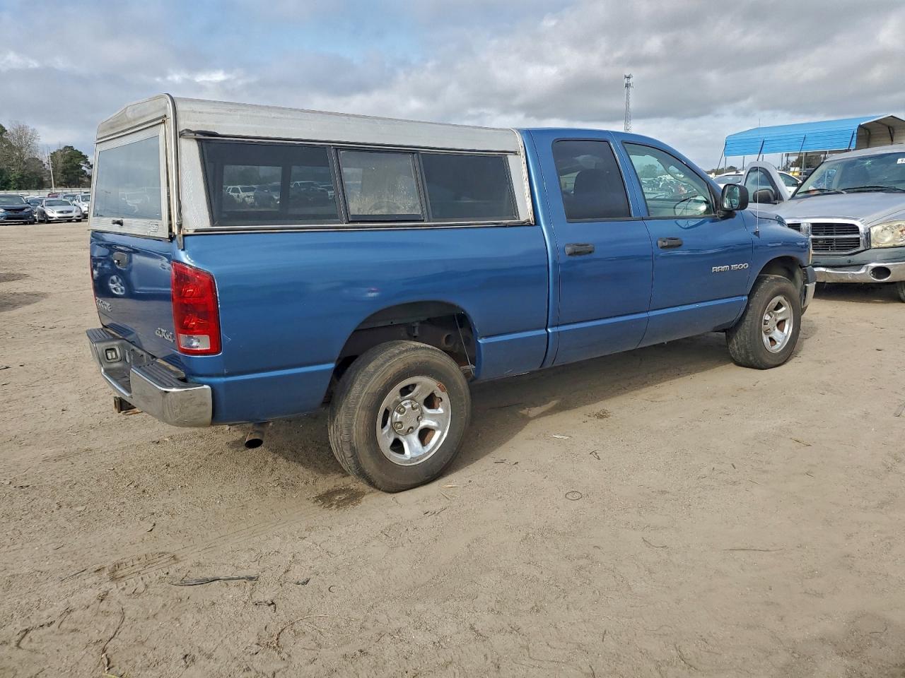 2003 DODGE RAM 1500 ST photo 3