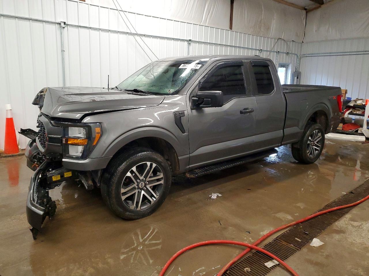 2023 FORD F150
