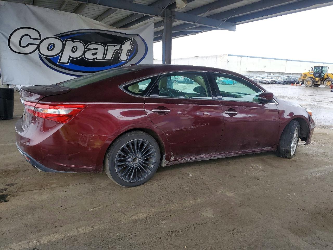 2016 TOYOTA AVALON XLE photo 3