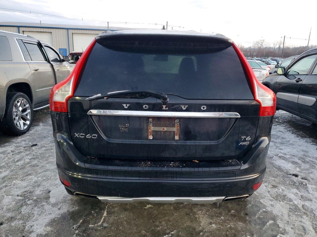 2015 VOLVO XC60 T6 PREMIER photo 6