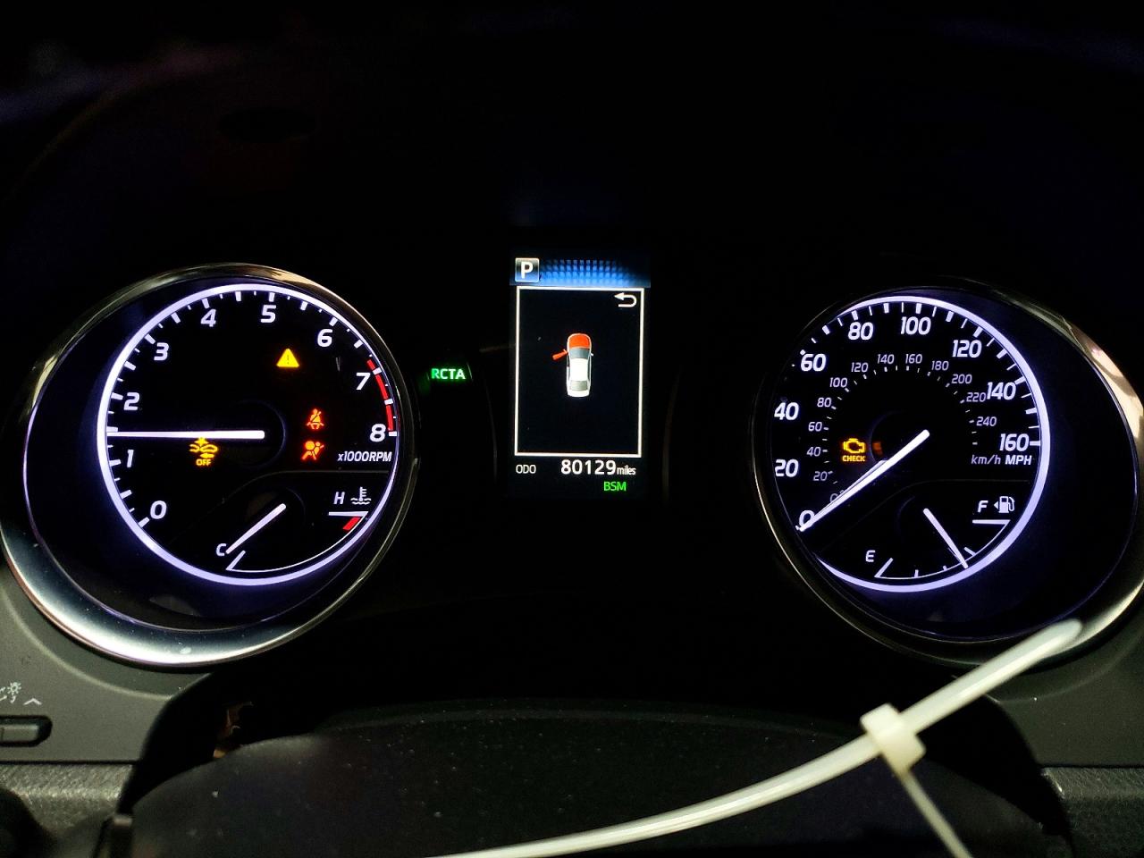 2019 TOYOTA CAMRY L photo 9