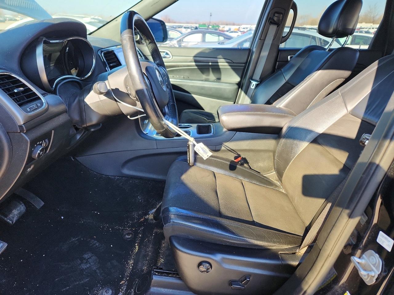 2019 JEEP GRAND CHEROKEE LAREDO photo 7