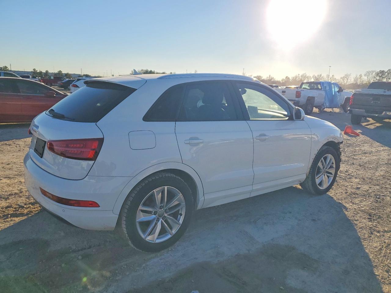 2018 AUDI Q3 PREMIUM photo 3