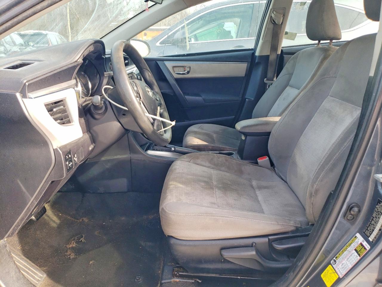 2014 TOYOTA COROLLA L photo 7