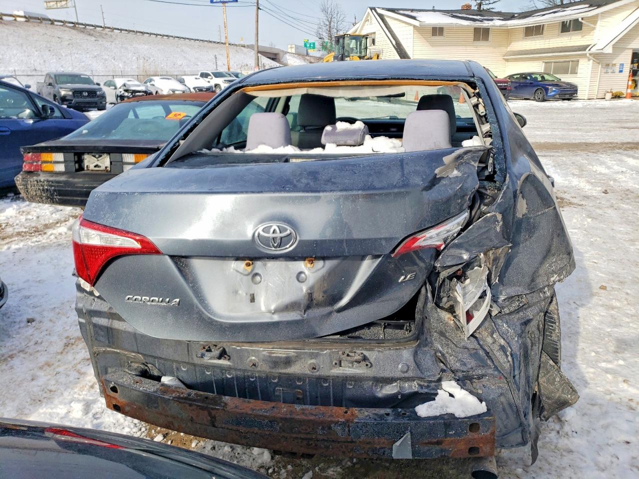 2014 TOYOTA COROLLA L photo 6