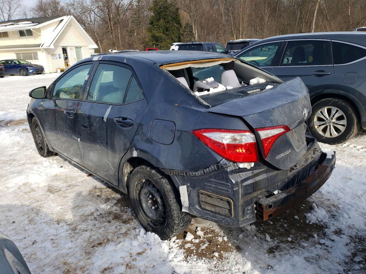 2014 TOYOTA COROLLA L photo 2