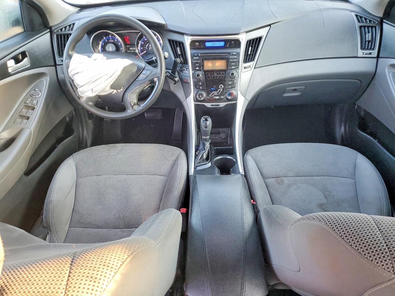 2013 HYUNDAI SONATA GLS photo 8
