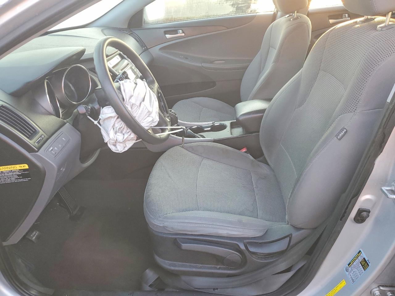 2013 HYUNDAI SONATA GLS photo 7