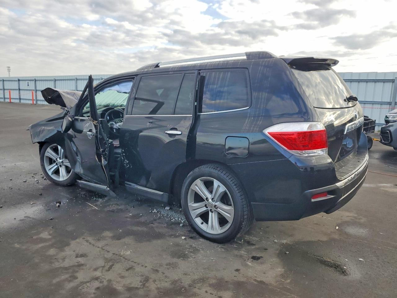 2013 TOYOTA HIGHLANDER LIMITED photo 2