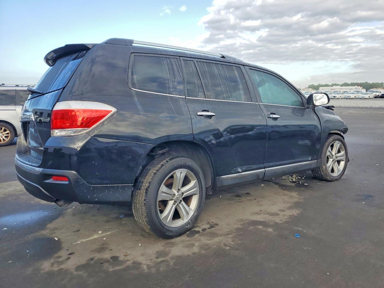 2013 TOYOTA HIGHLANDER LIMITED photo 3
