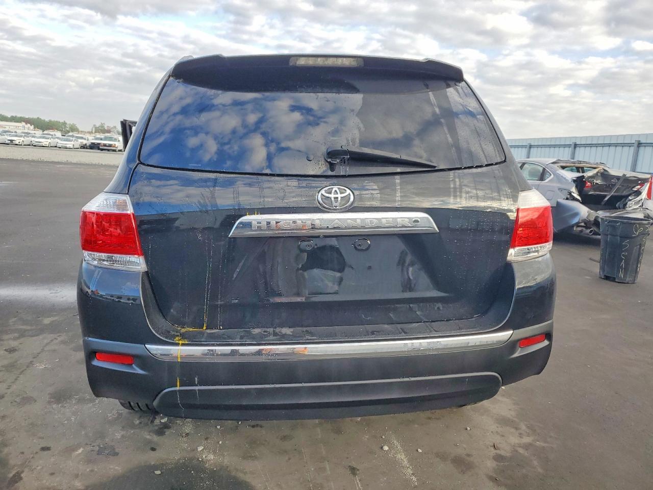 2013 TOYOTA HIGHLANDER LIMITED photo 6