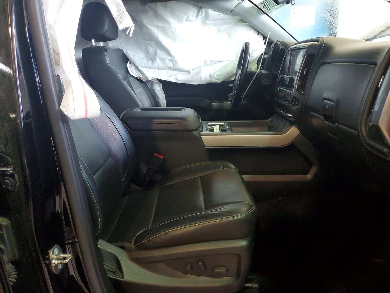 2018 CHEVROLET SILVERADO K1500 LTZ photo 7