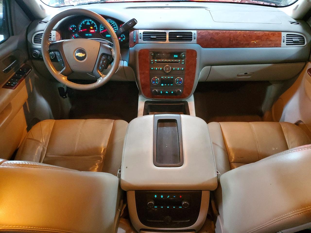 2010 CHEVROLET SUBURBAN K1500 LT photo 15