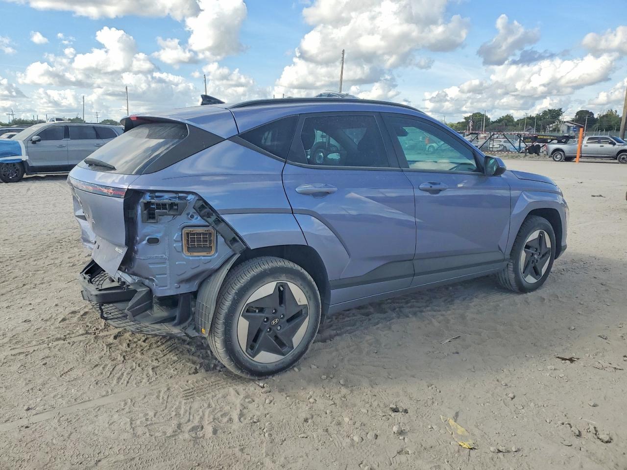 2024 HYUNDAI KONA SEL photo 3