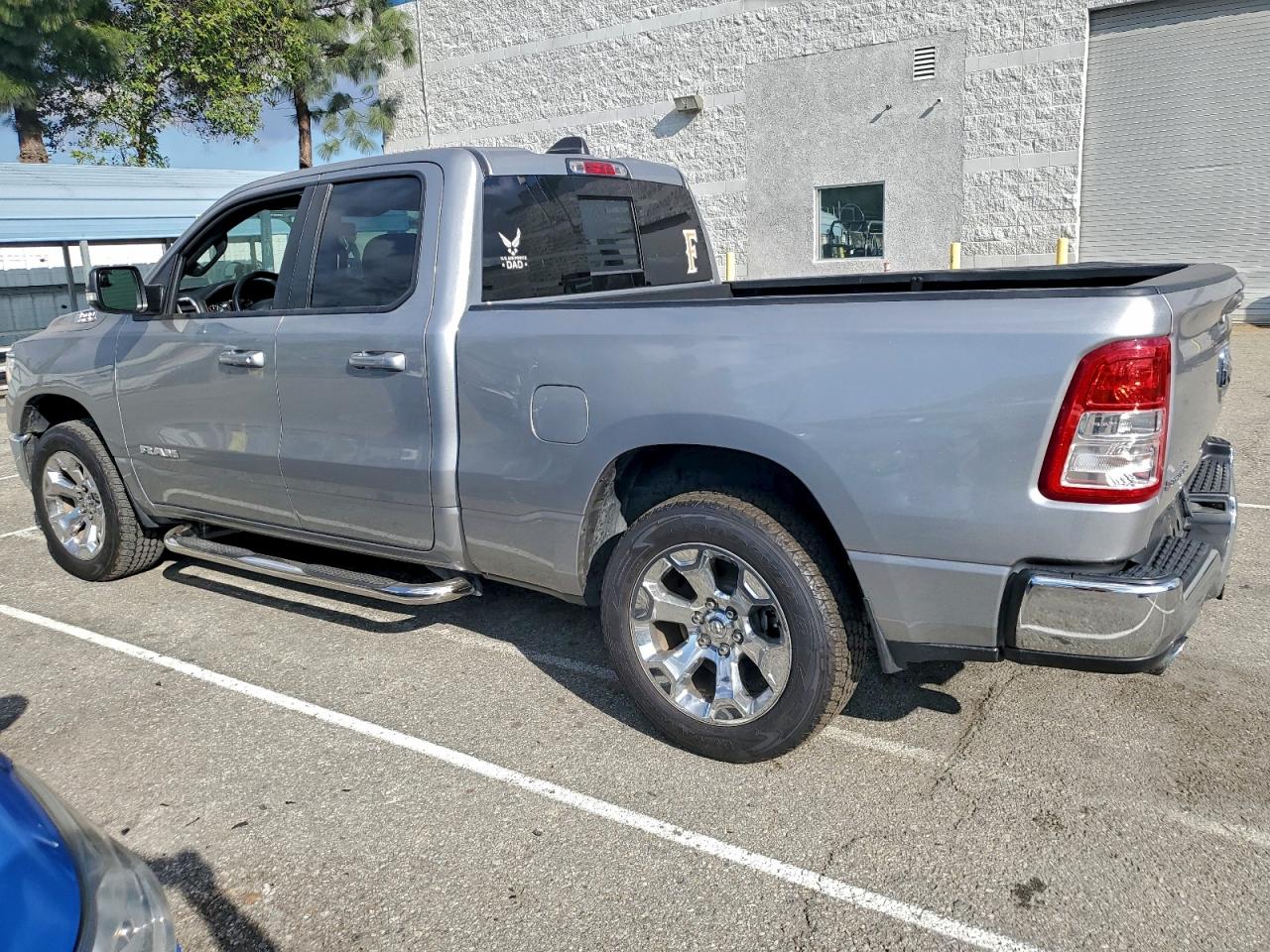 2021 RAM 1500 BIG HORN/LONE STAR photo 3