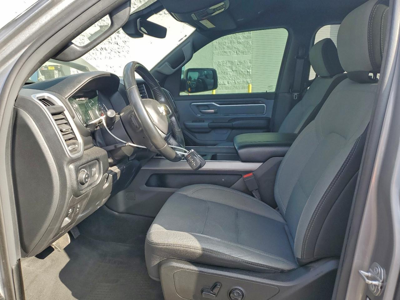 2021 RAM 1500 BIG HORN/LONE STAR photo 13