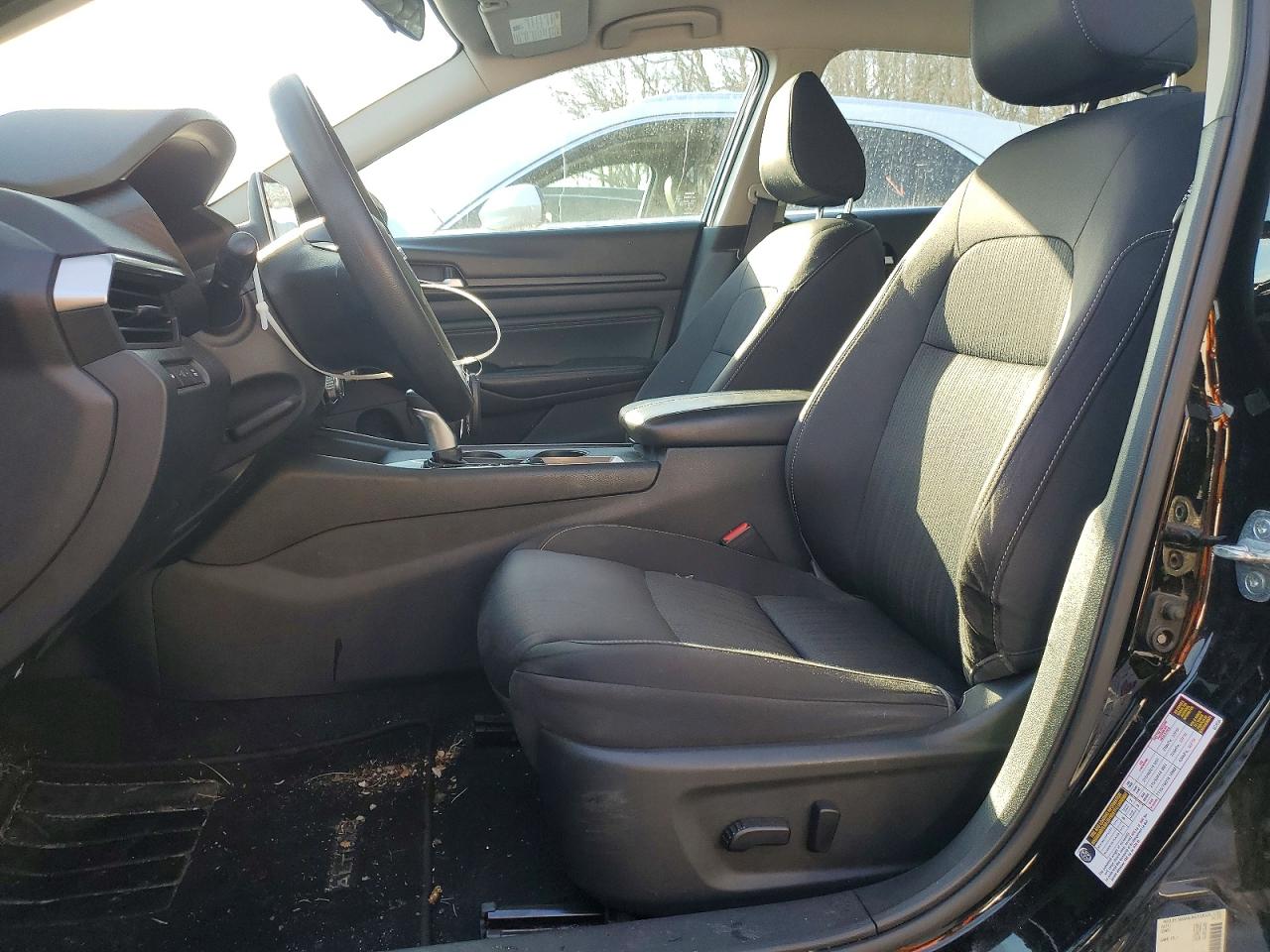 2019 NISSAN ALTIMA S photo 7