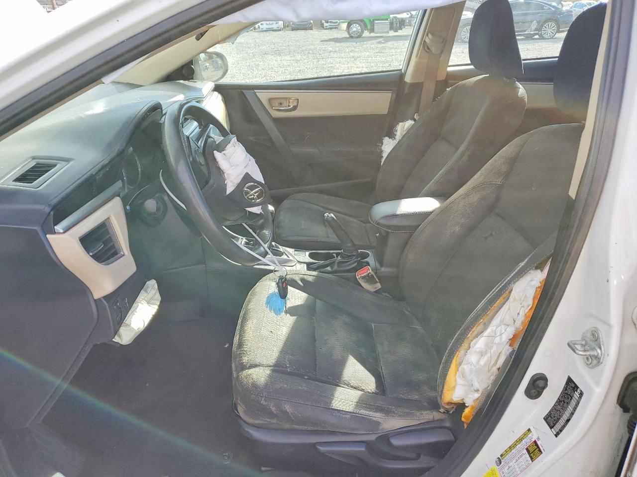 2014 TOYOTA COROLLA photo 13