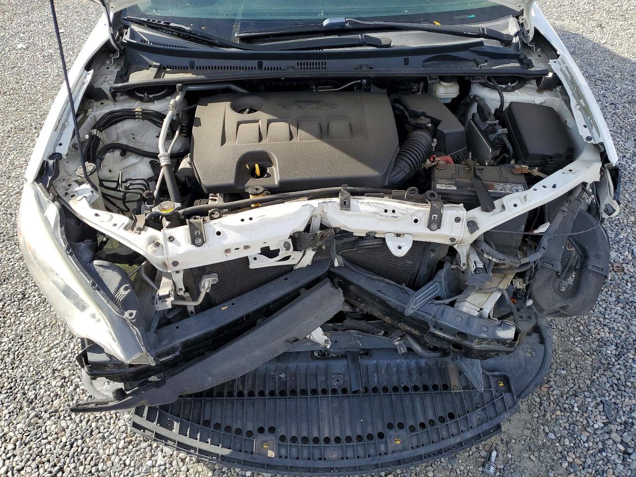 2014 TOYOTA COROLLA photo 21