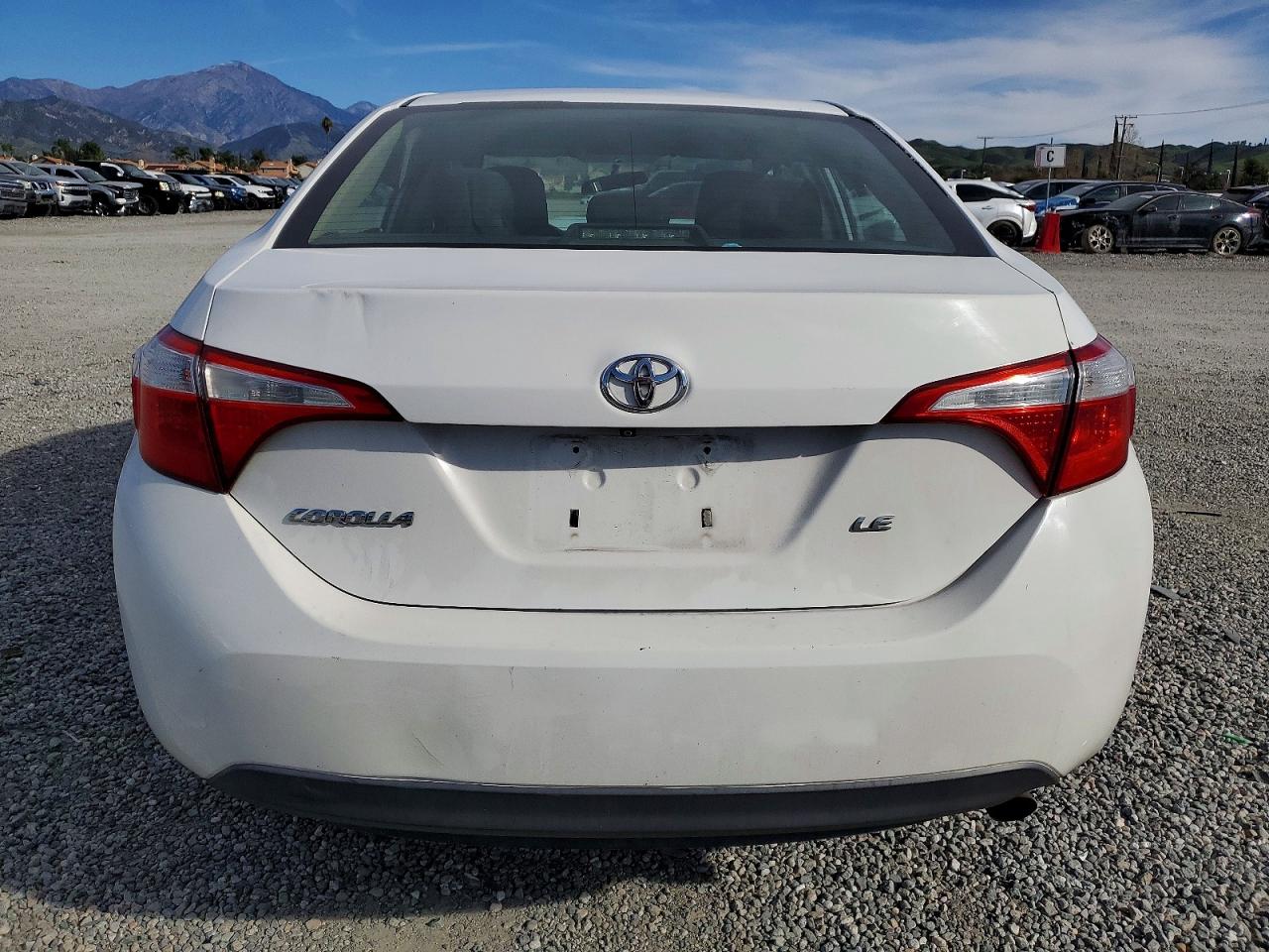 2014 TOYOTA COROLLA photo 11