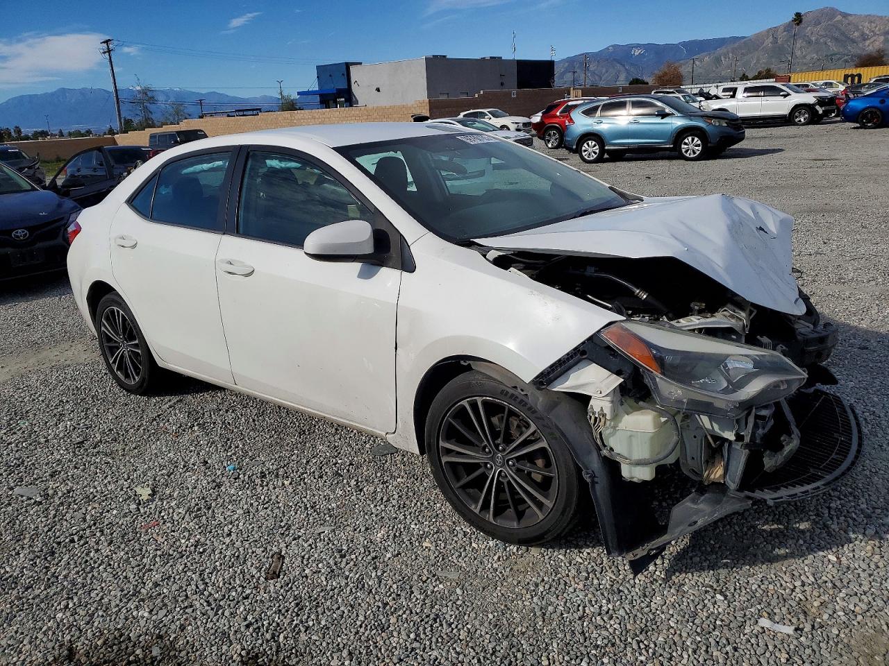 2014 TOYOTA COROLLA photo 7