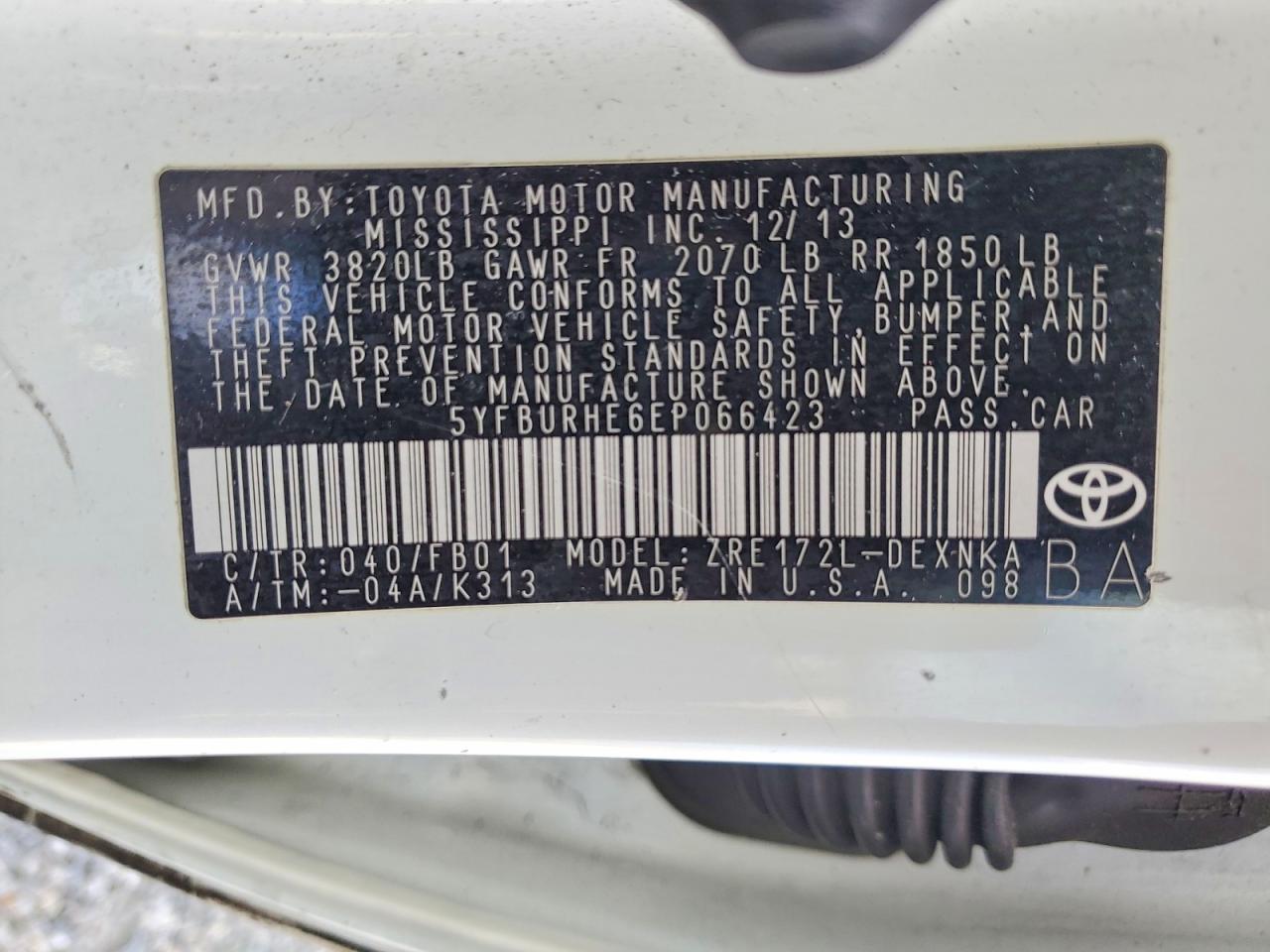 2014 TOYOTA COROLLA photo 23