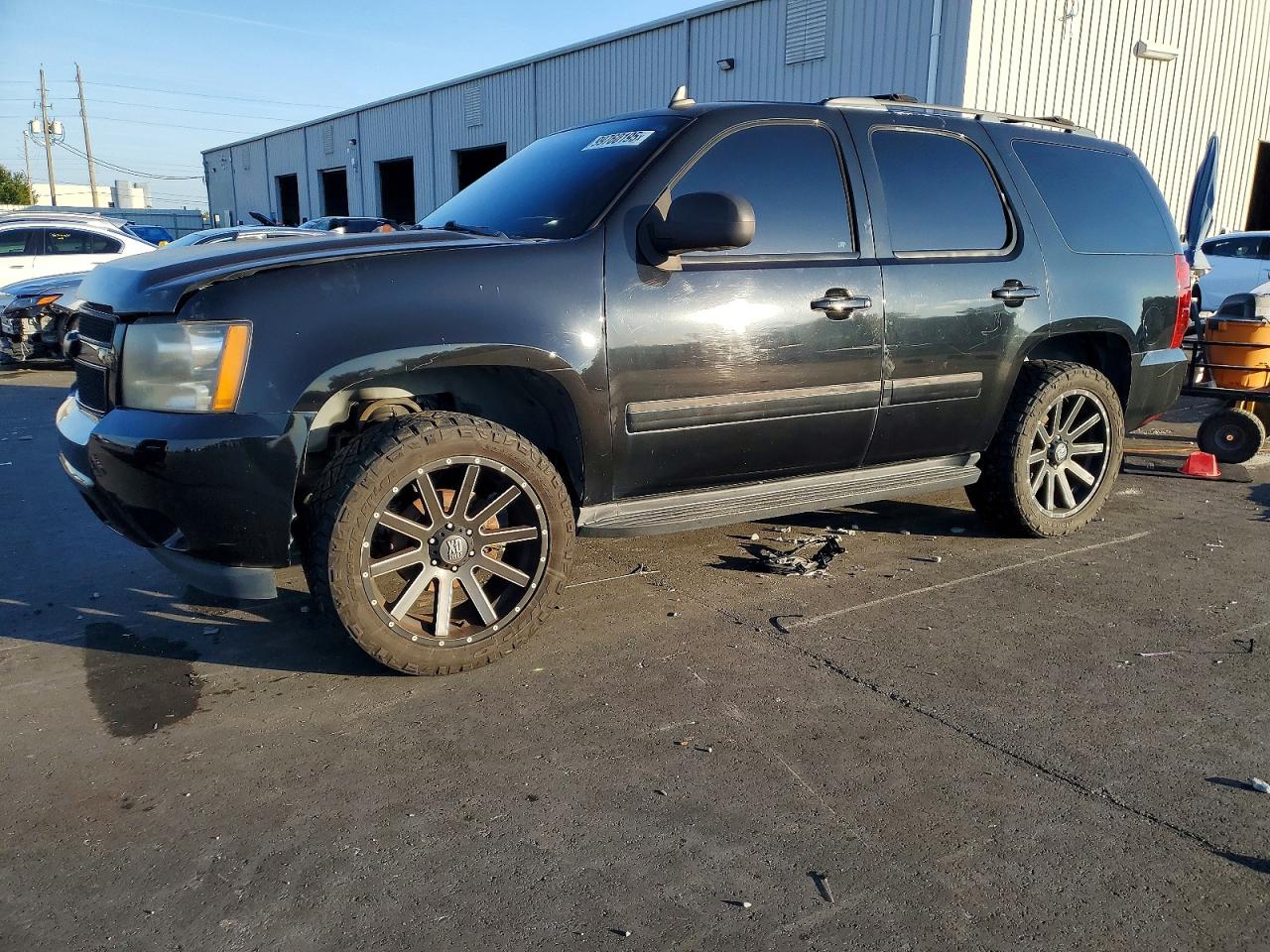 2011 CHEVROLET TAHOE