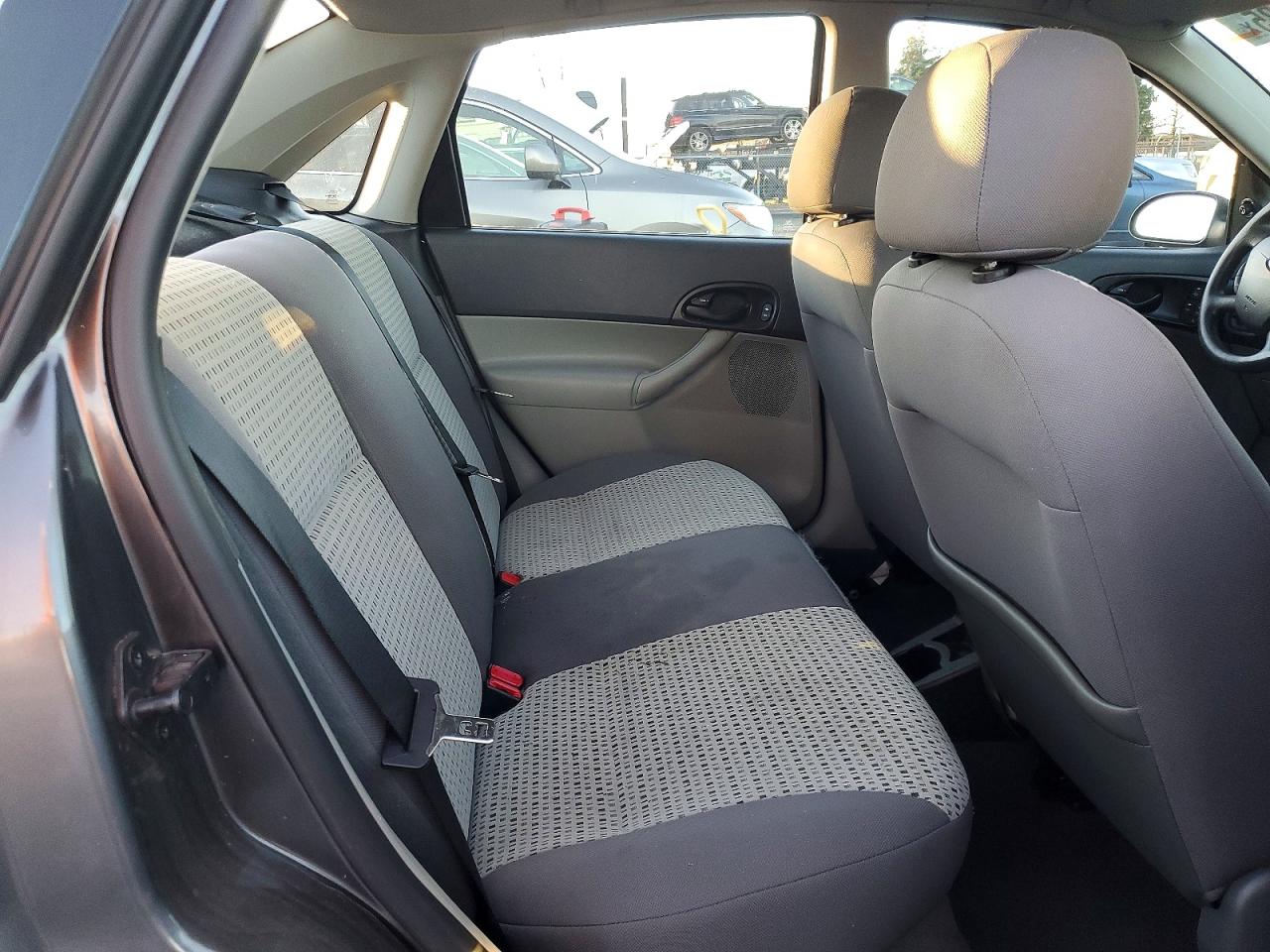 2007 FORD FOCUS ZX4 photo 10