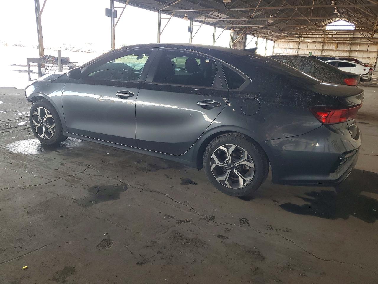 2020 KIA FORTE FE photo 2