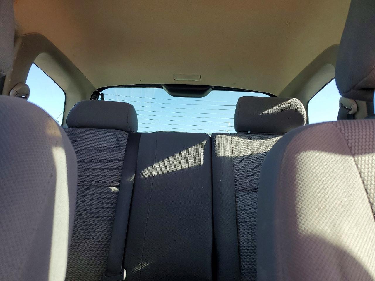 2005 TOYOTA COROLLA MATRIX XR photo 10