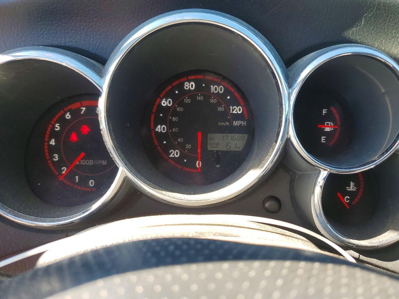2005 TOYOTA COROLLA MATRIX XR photo 9