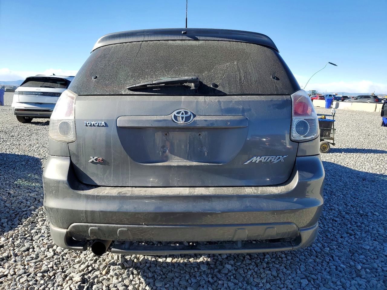 2005 TOYOTA COROLLA MATRIX XR photo 6