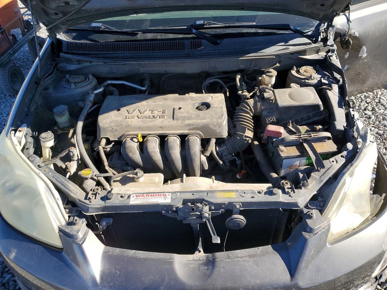 2005 TOYOTA COROLLA MATRIX XR photo 12
