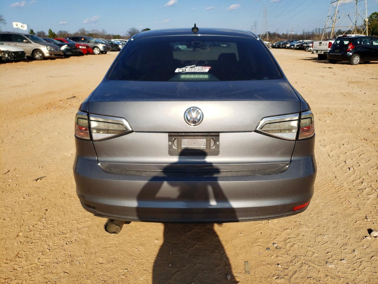 2015 VOLKSWAGEN JETTA SE photo 6