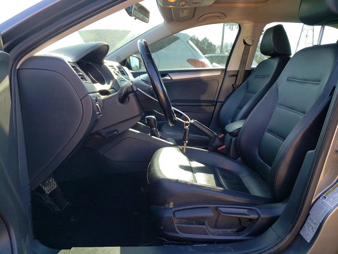 2015 VOLKSWAGEN JETTA SE photo 7