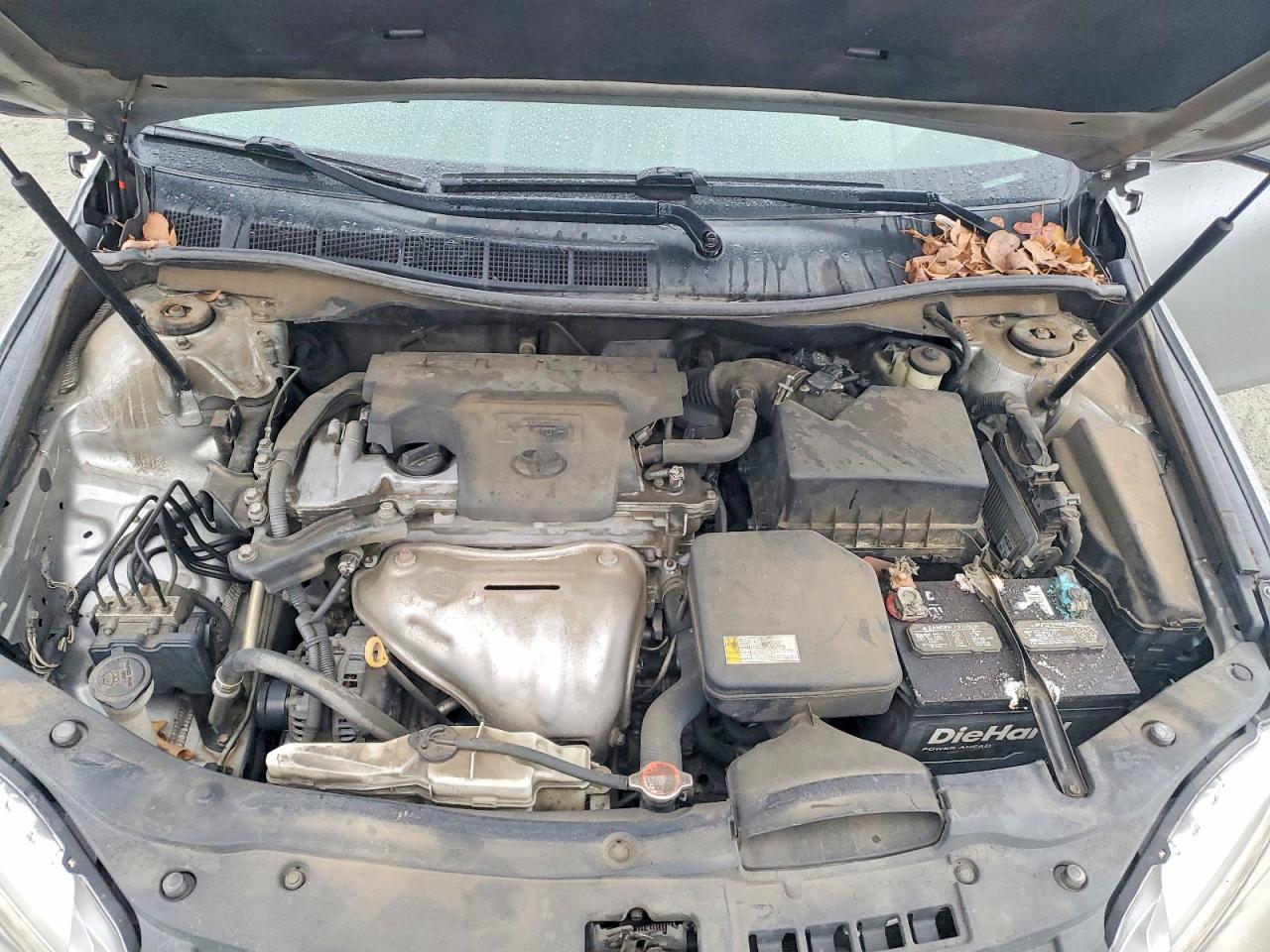 2016 TOYOTA CAMRY LE photo 11