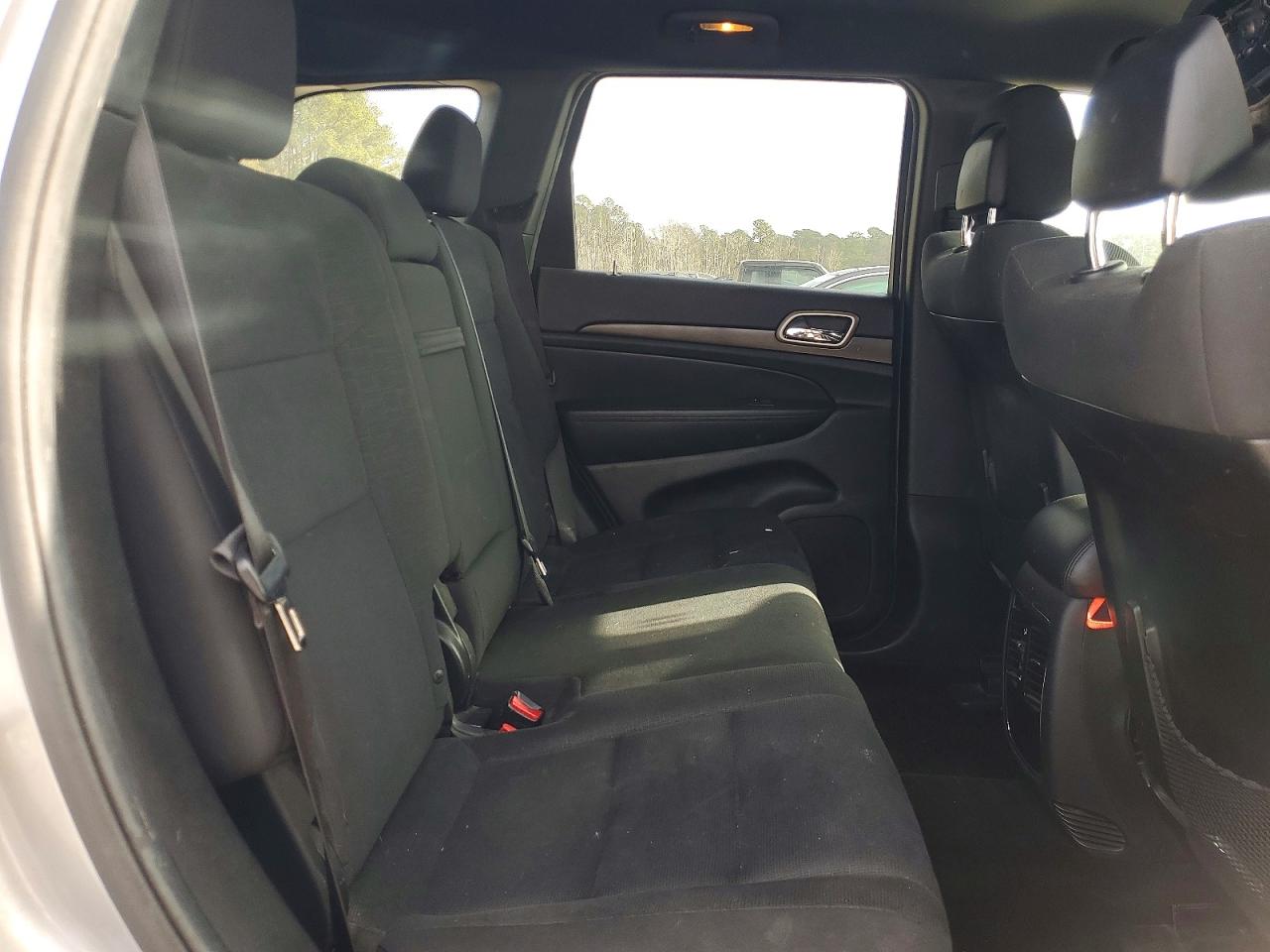 2015 JEEP GRAND CHEROKEE LAREDO photo 11