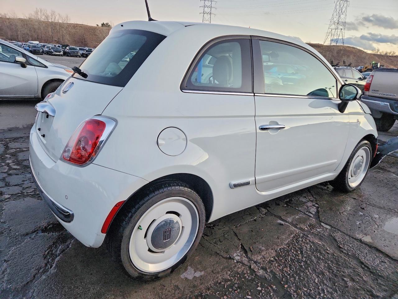 2015 FIAT 500 LOUNGE photo 5