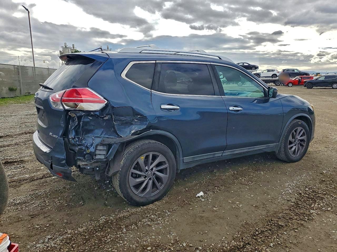 2016 NISSAN ROGUE S photo 3