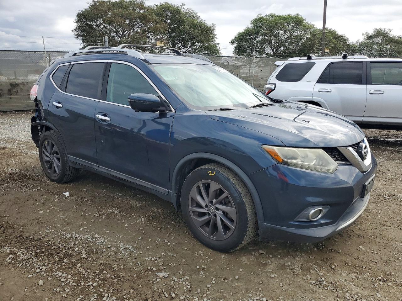 2016 NISSAN ROGUE S photo 4