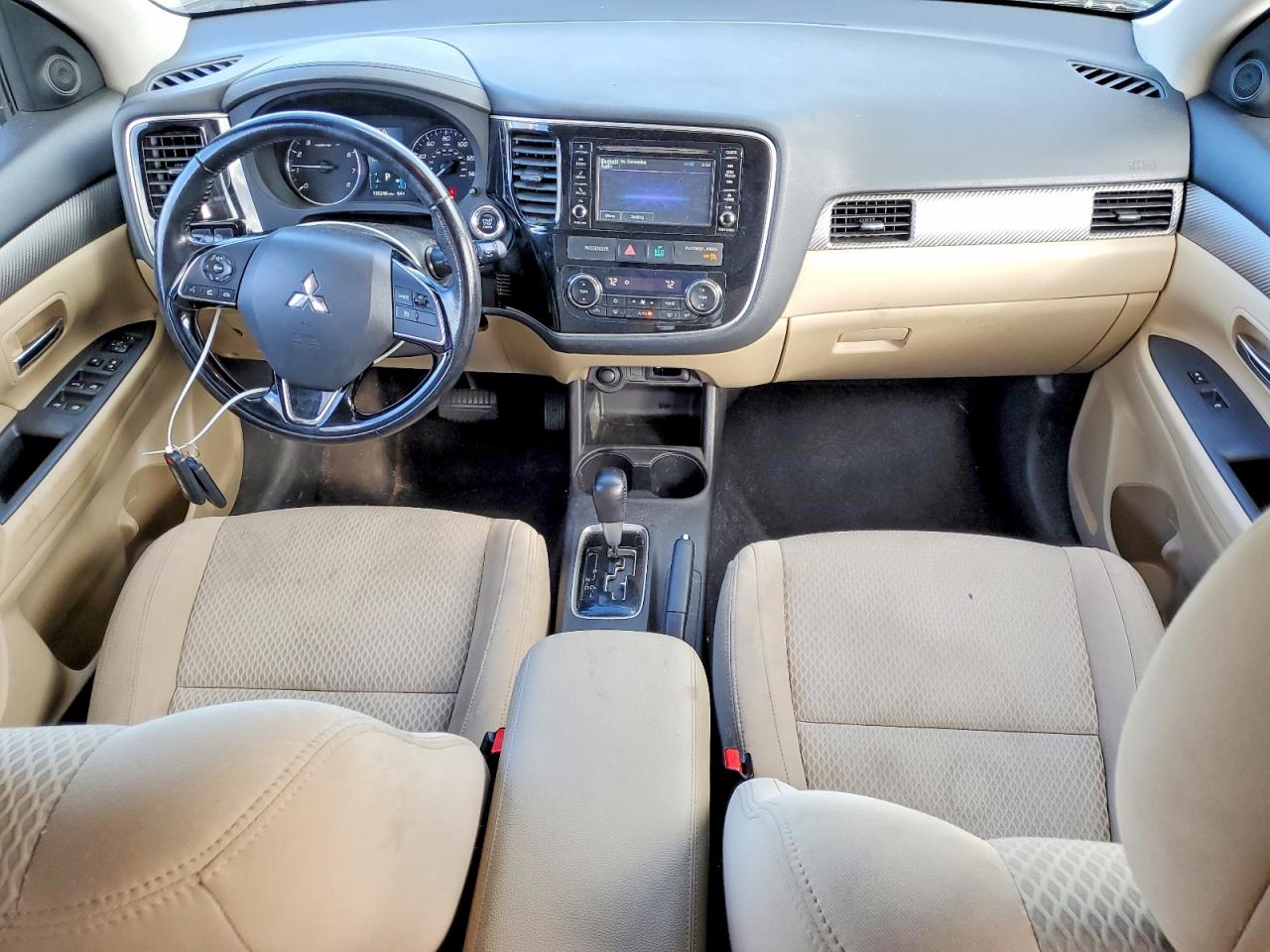 2016 MITSUBISHI OUTLANDER SE photo 8