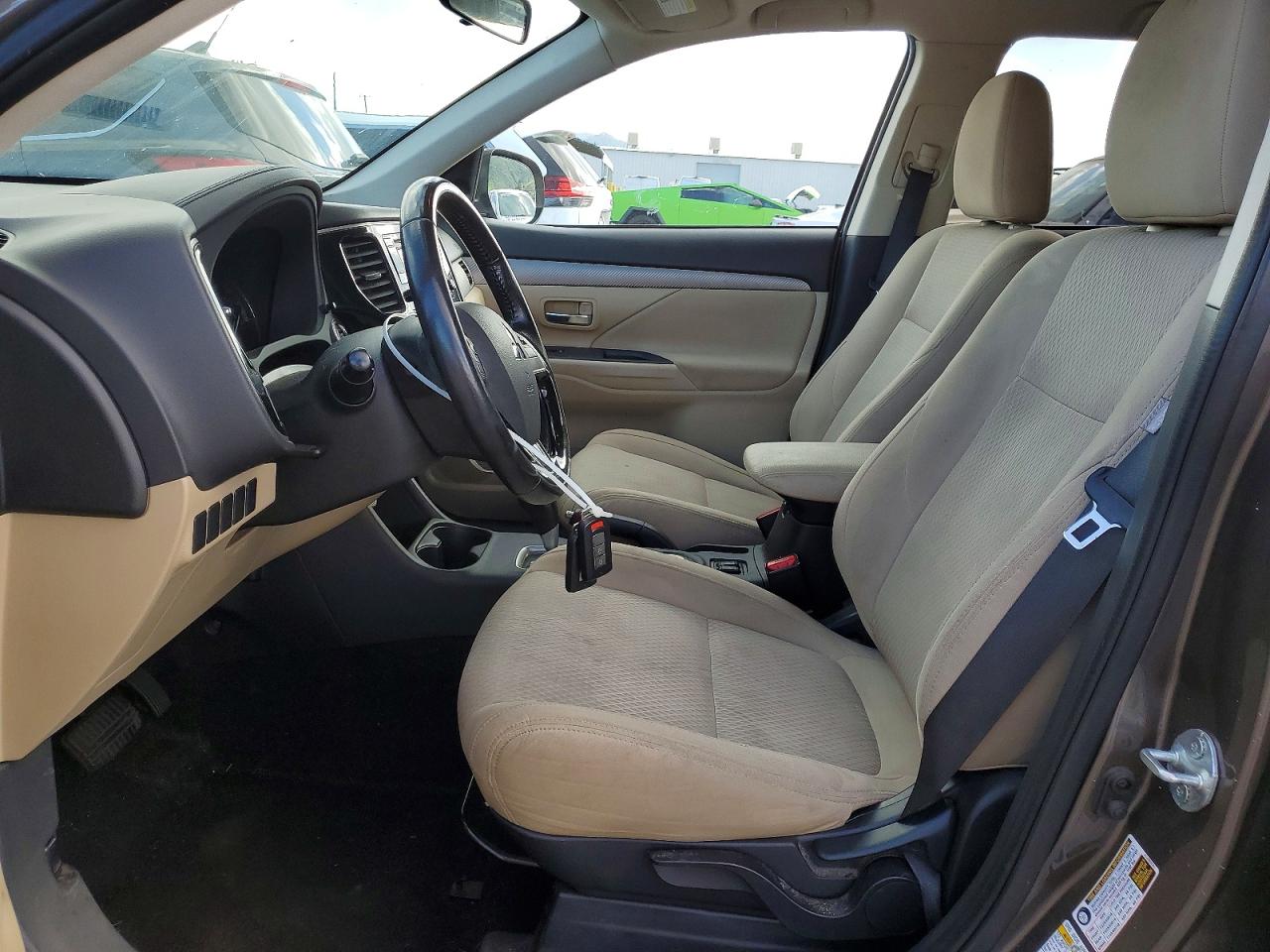 2016 MITSUBISHI OUTLANDER SE photo 7