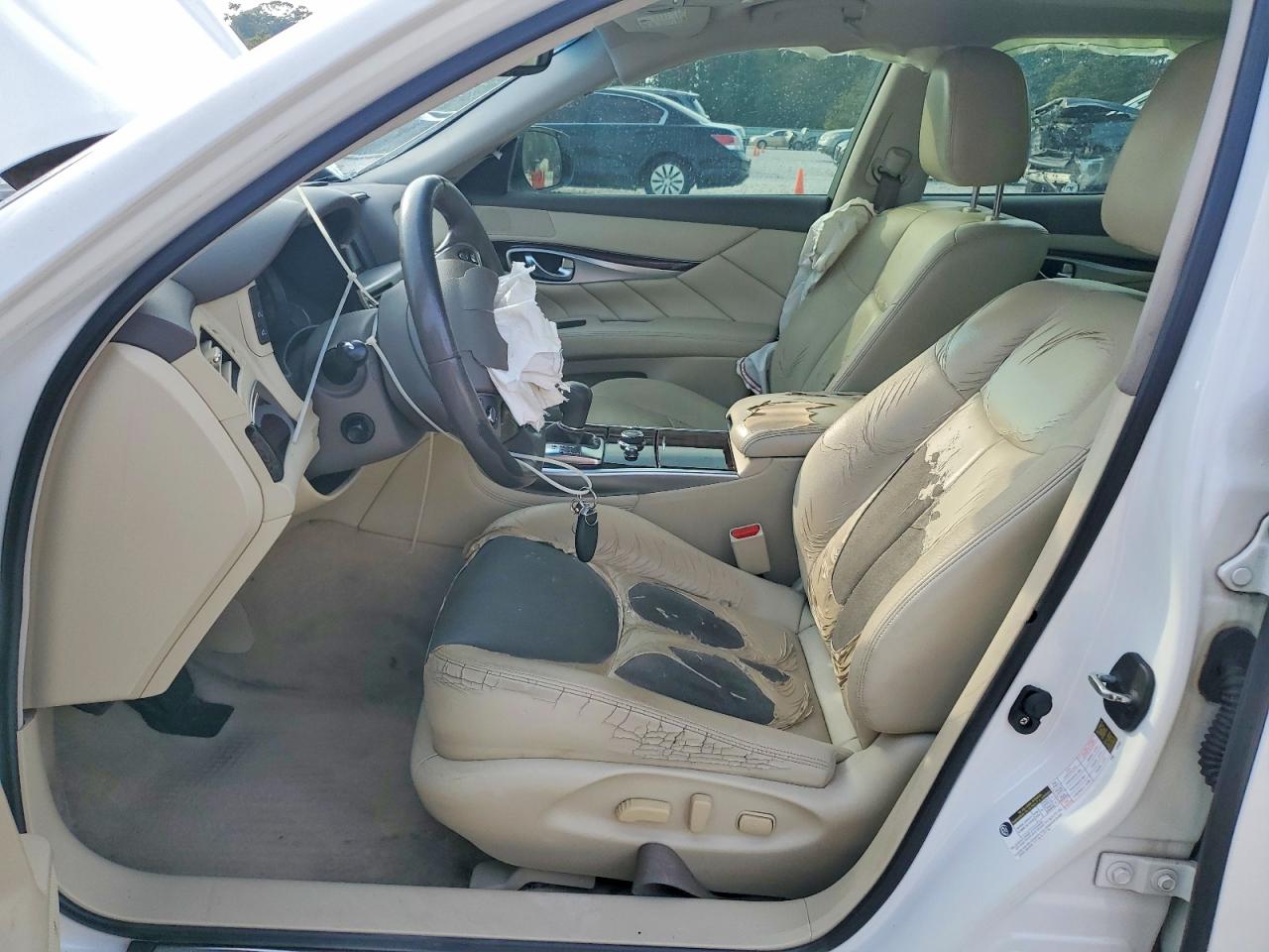 2015 INFINITI Q70L 3.7 photo 7