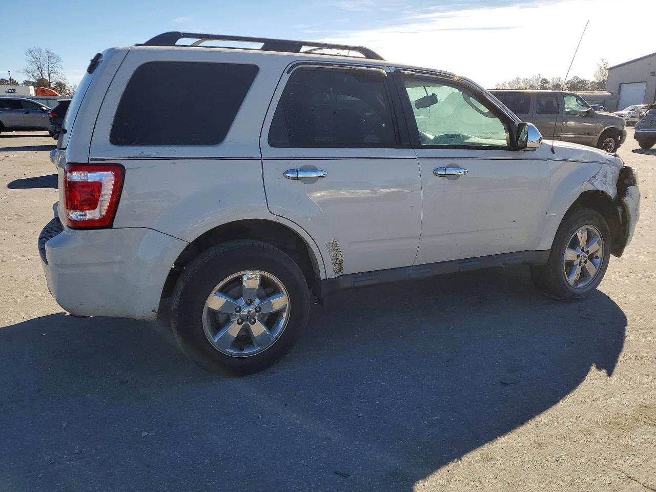2012 FORD ESCAPE XLT photo 3