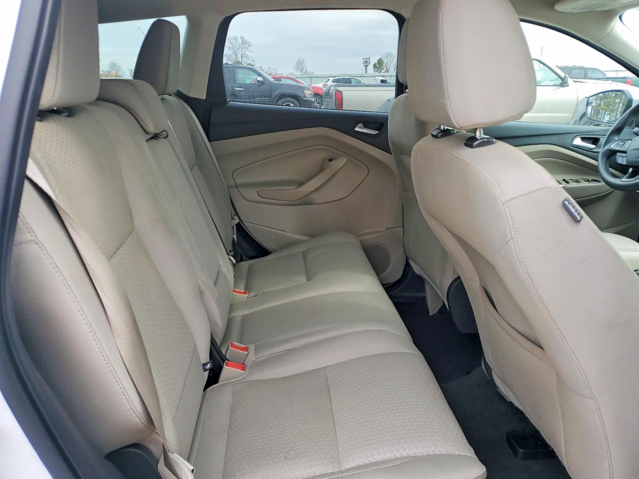 2017 FORD ESCAPE SE photo 10