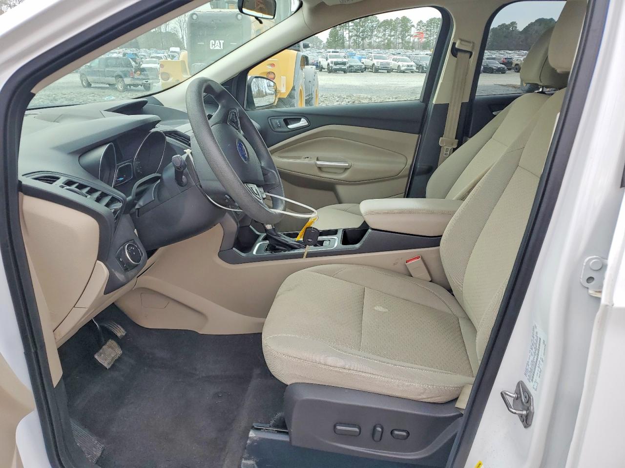 2017 FORD ESCAPE SE photo 7