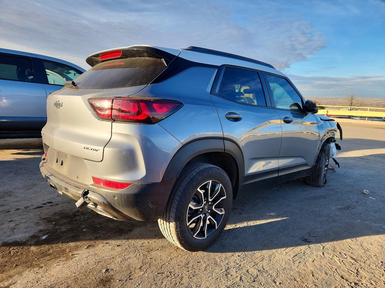 2025 CHEVROLET TRAILBLAZER ACTIV photo 3