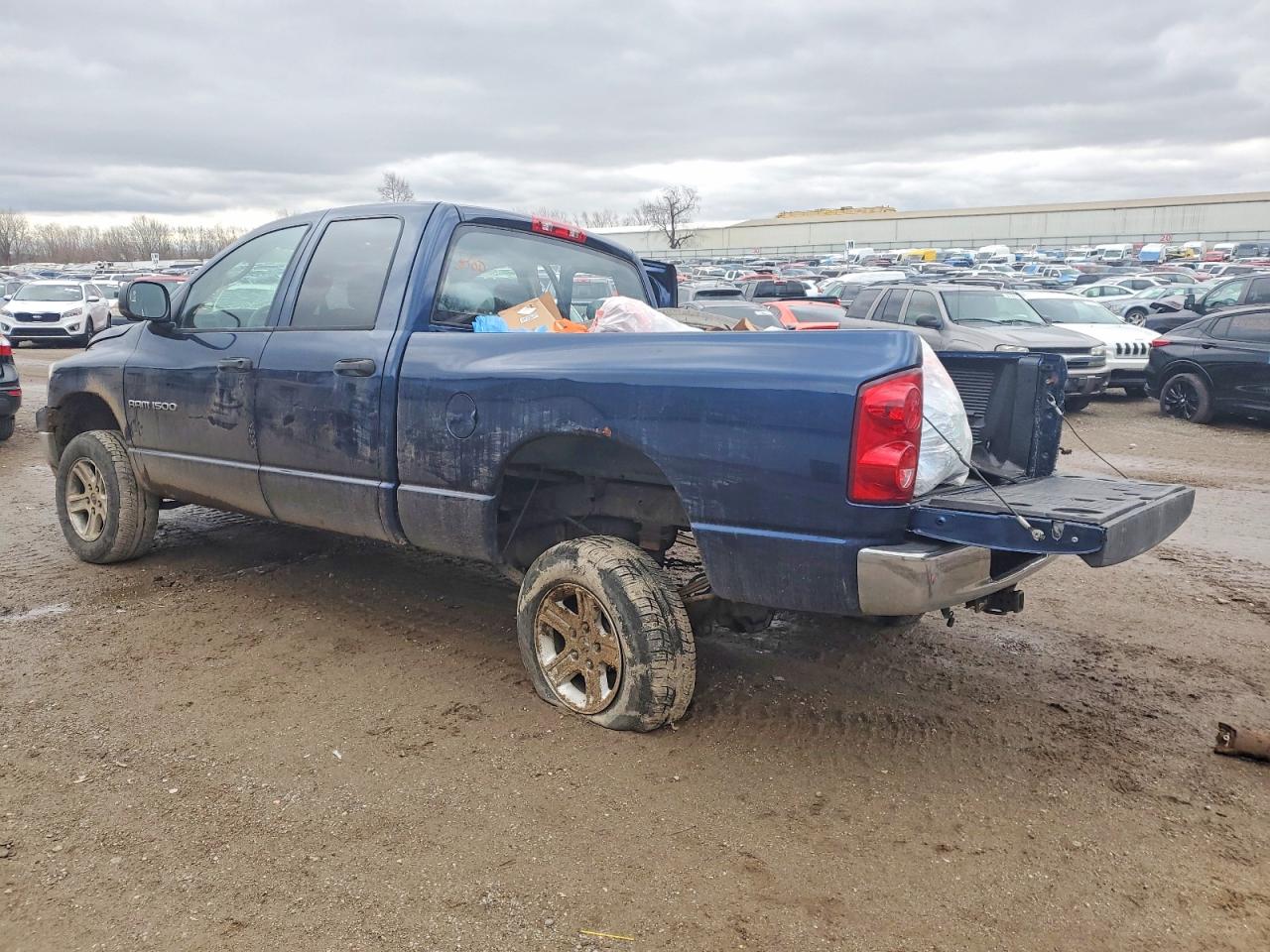 2007 DODGE RAM 1500 ST photo 2