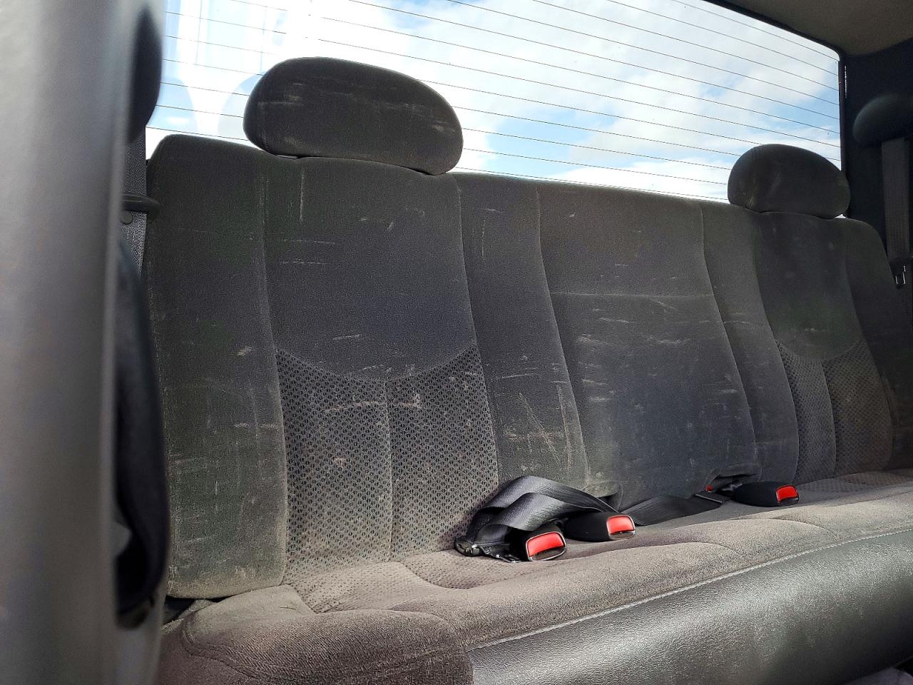 2004 CHEVROLET SILVERADO K2500 photo 10